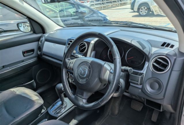 Mazda VERISA thumbnail 5