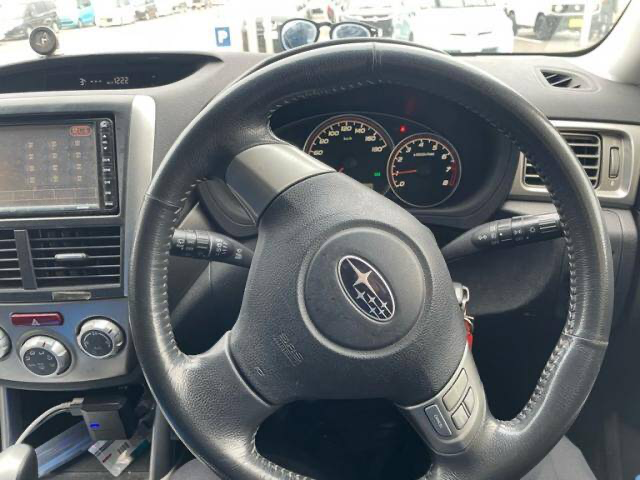 Subaru FORESTER thumbnail 5