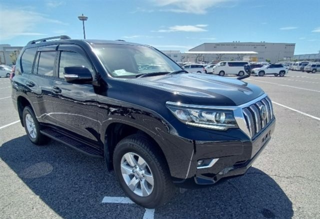 Toyota LAND CRUISER PRADO thumbnail 2