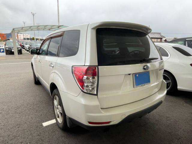 Subaru FORESTER thumbnail 7