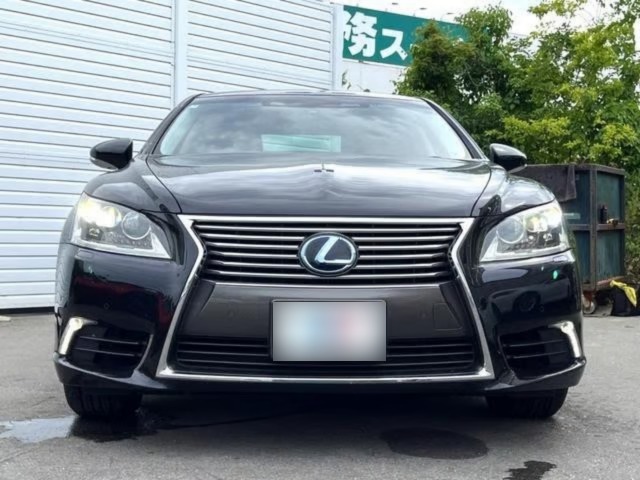 Lexus LS600h thumbnail 2