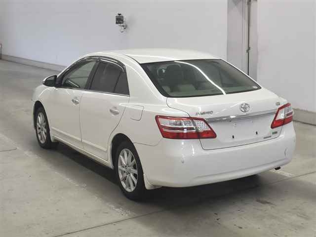 Toyota PREMIO thumbnail 4