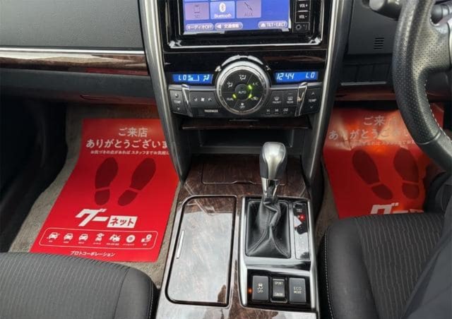 Toyota Mark X thumbnail 5
