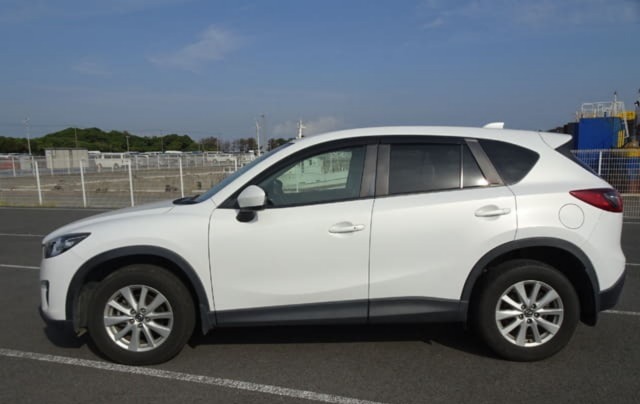 Mazda CX-5 thumbnail 2