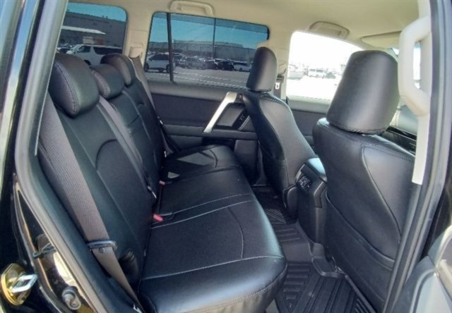Toyota LAND CRUISER PRADO thumbnail 7