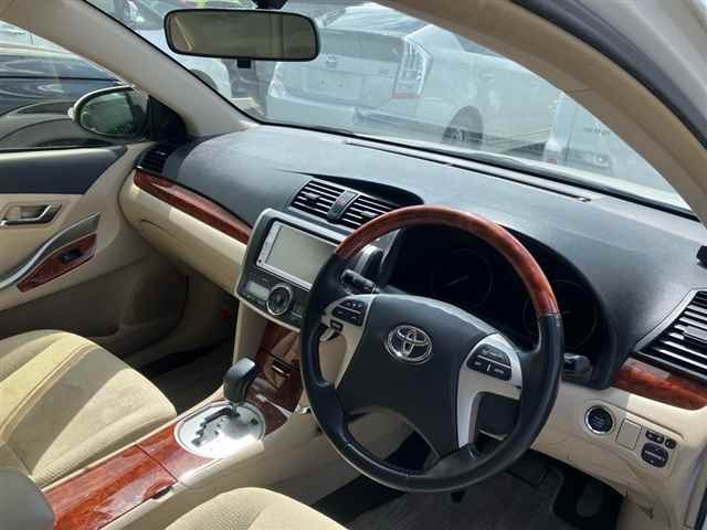 Toyota PREMIO thumbnail 5