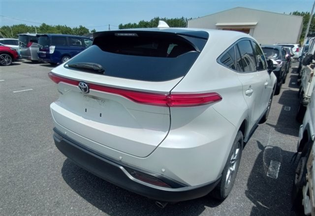 TOYOTA HARRIER thumbnail 4