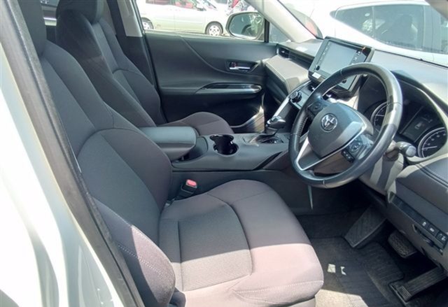 TOYOTA HARRIER thumbnail 6