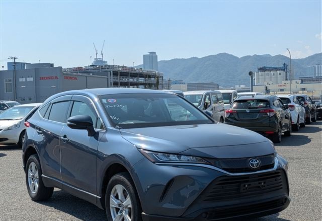 TOYOTA HARRIER thumbnail 3