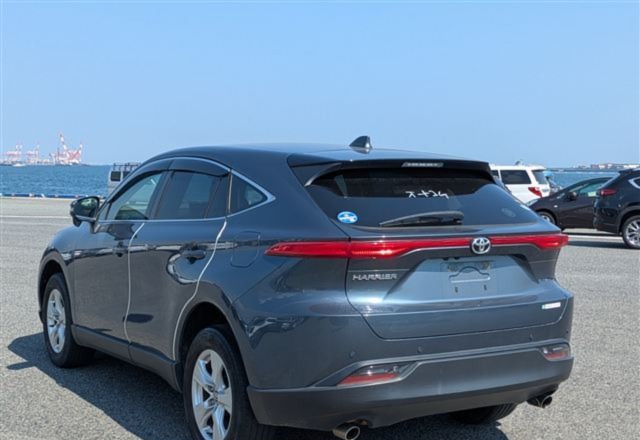 TOYOTA HARRIER thumbnail 5