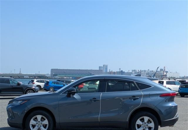 TOYOTA HARRIER thumbnail 4