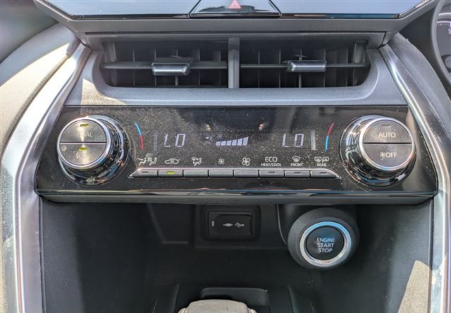 TOYOTA HARRIER thumbnail 17