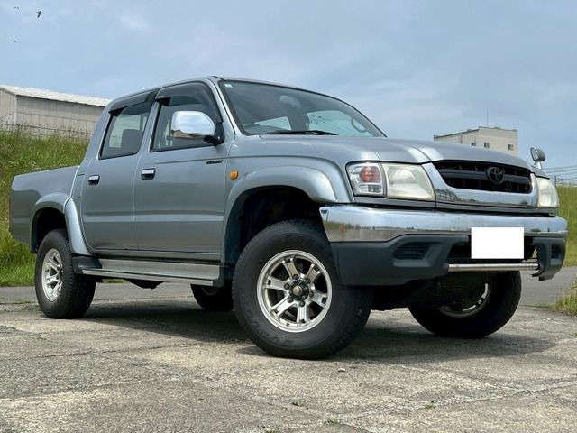 TOYOTA HILUX thumbnail 3