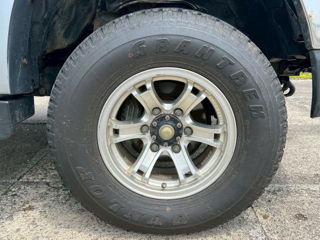 TOYOTA HILUX thumbnail 15