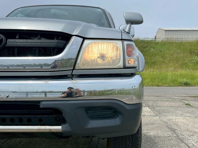 TOYOTA HILUX thumbnail 12