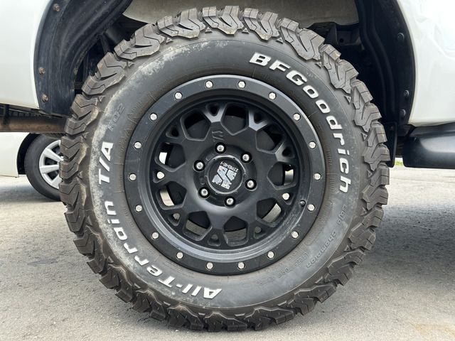 TOYOTA HILUX thumbnail 14