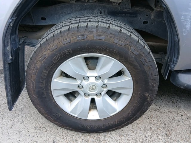 TOYOTA HILUX thumbnail 14