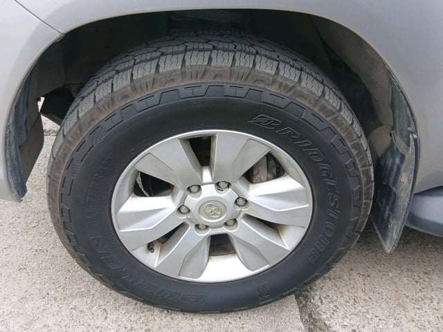 TOYOTA HILUX thumbnail 16