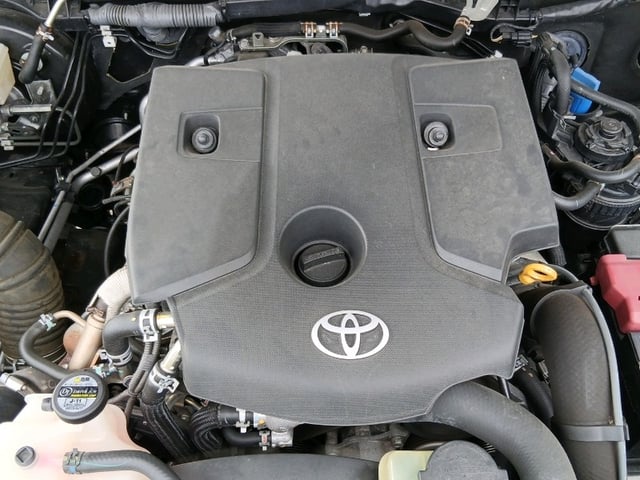 TOYOTA HILUX thumbnail 12