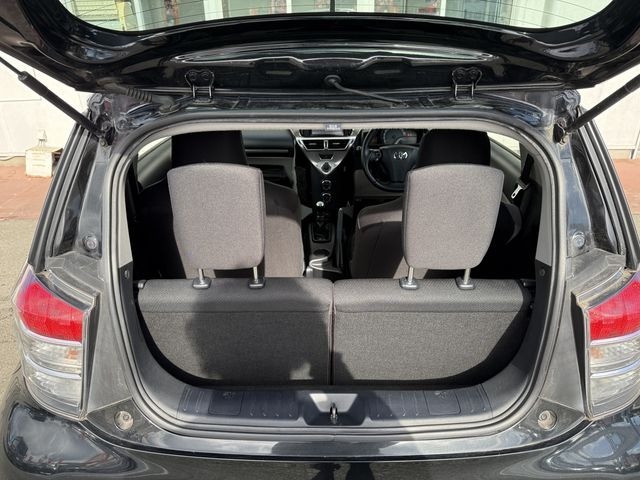 TOYOTA IQ thumbnail 14
