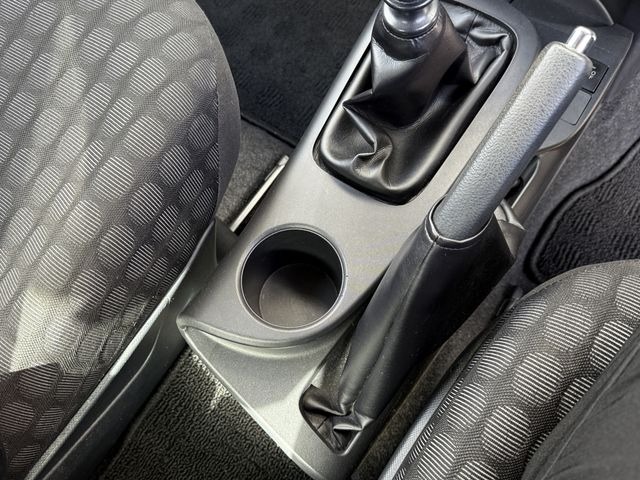 TOYOTA IQ thumbnail 16