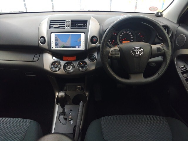 Toyota RAV4 thumbnail 5